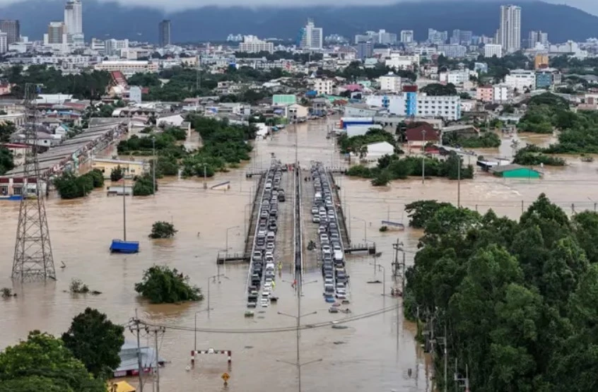 China Beri Donasi untuk Korban Banjir Thailand Selatan Rp15,6 Miliar